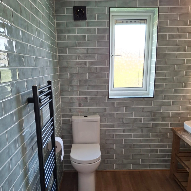 Side view of bathroom Side view of bathroom